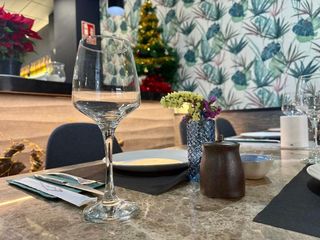 Miete Geschäftsraum in Calle aragon 7. Se traspasa magnifico restaurante con todo amueblado y en funcio