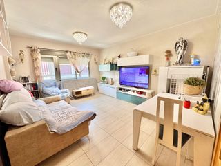 Penthouse in Orihuela Ciudad. Estupendo ático en orihuela con una terraza amplia, garaje, semi