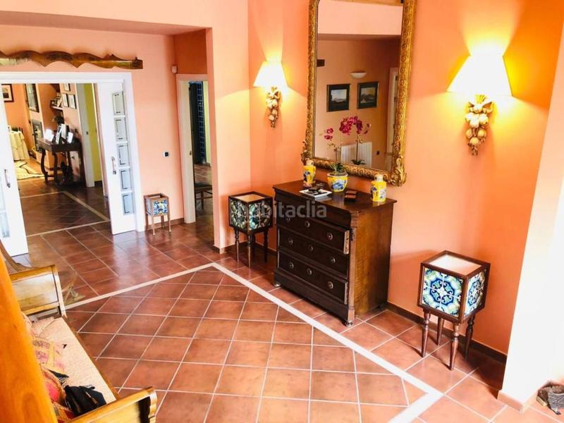 Foto 0b81b98c-2da7-4685-9cdf-9aa5dbe7e243. Casa superficie total 500 m², casa superficie útil 450 m², hab. individuales: 4, habitaciones dobles: 3, hab. dobles son suites: 2, 4 b en Orihuela