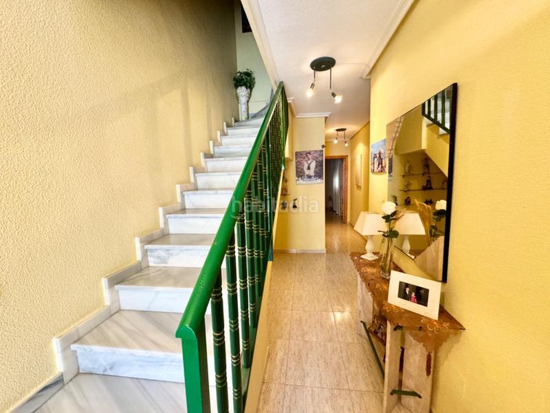 Foto 2802a316-7389-4d21-bddb-27836226a700. Dúplex maravilloso dúplex a tan solo 2 min para entrar a vivir ya! en Orihuela