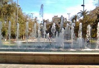 Aparcament cotxe a Orihuela Ciudad. Garaje para coche mediano  y motos, en el centro de orihuela pid