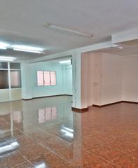 Oficina a Orihuela Ciudad. Amplio entresuelo en el centro de orihuela en venta, listo para