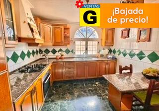 Xalet  Calle padre carlos. Chalet a tan solo 5 min de orihuela, para vivir. muy amplio, con