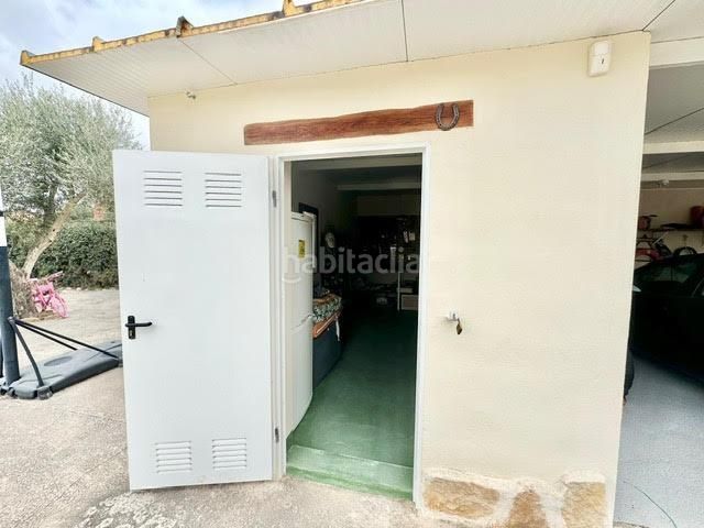 Foto 77b9969c-b666-4deb-b1e3-dfd03659169c. Xalet a calle san jeronimo 6 a Benferri