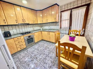 Appartement à Orihuela Ciudad. Magnifica vivienda de 4 dormitorios en orihuela ,para vivir con