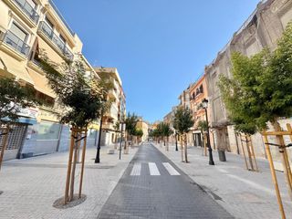 Pis a Orihuela Ciudad. Estupenda vivienda en orihuela, seminueva con trastero, rodeada