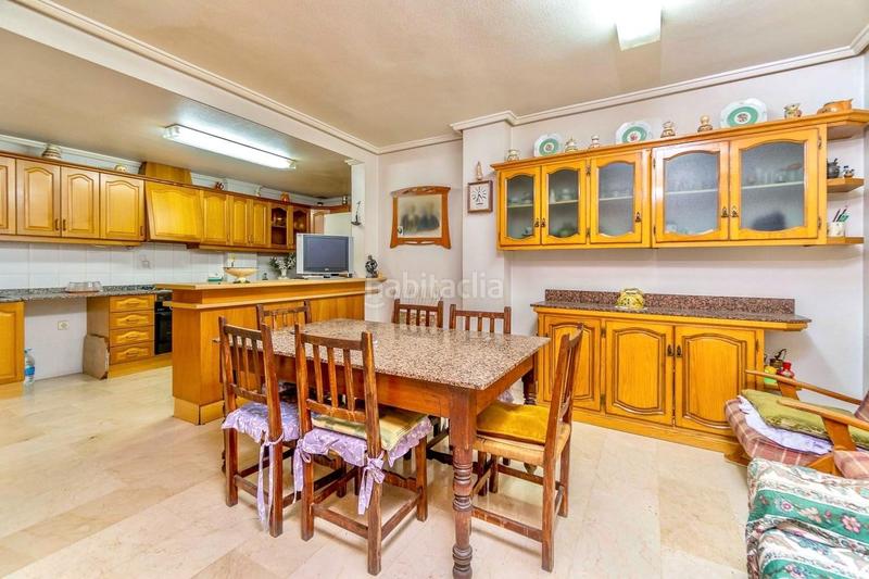 Foto e1e25cbd-c4f9-48e4-8ca4-30292e3de55c. Piso estupenda vivienda en la plaza nueva de 4 dorm, 2 baños... semiamueblada visitela sin compromiso! en Orihuela