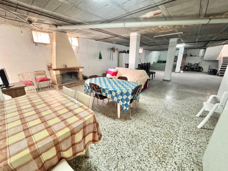 Foto c7c9756d-e00d-404c-bb6d-3a9741ab9343. Chalet maravilloso chalet en el centro de redovan, para entrar a vivir visitelo sin compromiso!!! en Redován