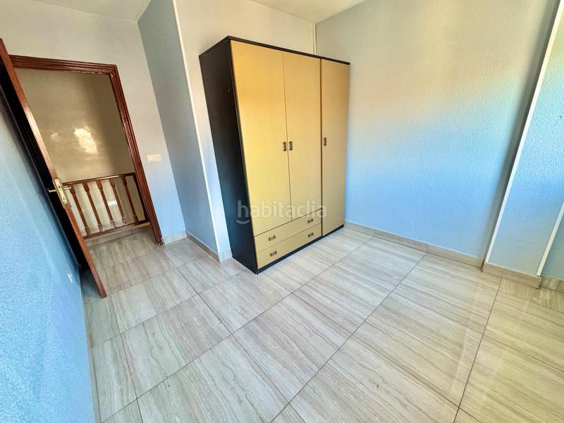 Foto 4251308e-b20c-477a-a2be-c2cdd7072eb2. Dúplex estupendo duplex semireformado en hurchillo de 4 dorm. 2 baños, galeria, balcón.. precio rebajado! en Orihuela