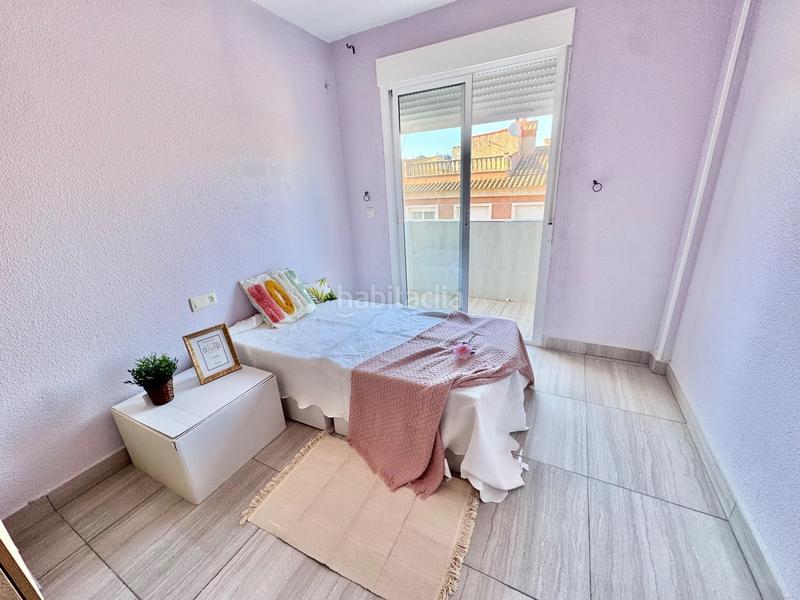 Foto ea8e7339-3fef-45e7-b555-76ef19d69e73. Dúplex estupendo duplex semireformado en hurchillo de 4 dorm. 2 baños, galeria, balcón.. precio rebajado! en Orihuela