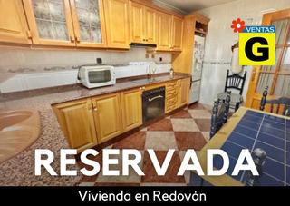 Casa adossada a Calle españa 10. Maravilloso duplex en redovan muy amplio 164m2 con garaje para 2