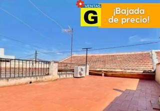Casa  Calle naranjo. Estupenda casa en bigastro,  de 4 dorm, precisa poca reforma ,ga