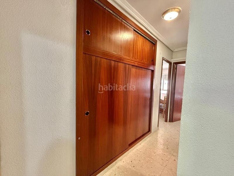 Foto a6133a80-2060-49e2-809f-337a0a92a813. Piso magnífico piso de 136m2, 4 habitaciones, con balcon amplio...visitelo sin compromiso! en Orihuela
