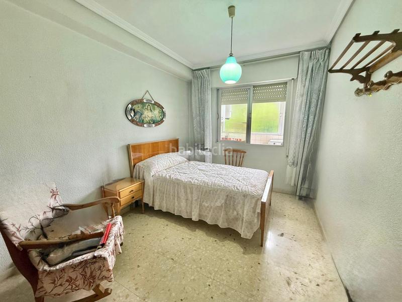 Foto b13e6f52-9b58-468e-945c-1498bc13b820. Piso magnífico piso de 136m2, 4 habitaciones, con balcon amplio...visitelo sin compromiso! en Orihuela