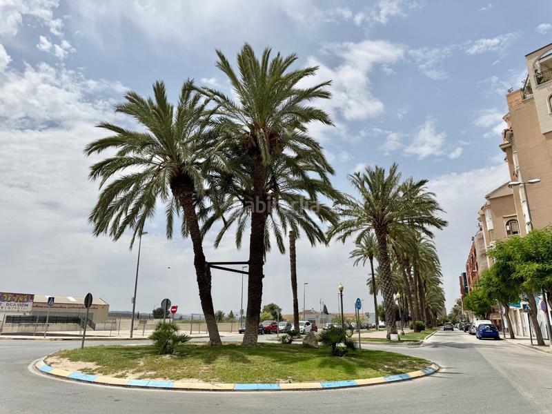 Foto 9968d50b-15ce-48d4-84b6-d6862cbf6f73. Piso magnifica vivienda muy amplia en luis barcala, toda exterior con garaje, balcon grande visitela! en Orihuela