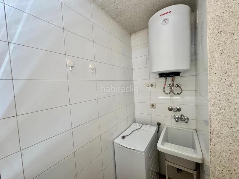 Foto 8bcc8328-0fee-4414-a34d-9b98a71fec3d. Piso en carril iz desam 10 estupenda vivienda en los desamparados toda exterior, amueblada, con balcon para una mesa amplia... visitelo sin compromiso! en Orihuela
