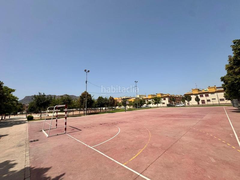Foto 91ce833b-d031-4cf2-b762-2d9c3057e273. Piso en carril iz desam 10 estupenda vivienda en los desamparados toda exterior, amueblada, con balcon para una mesa amplia... visitelo sin compromiso! en Orihuela
