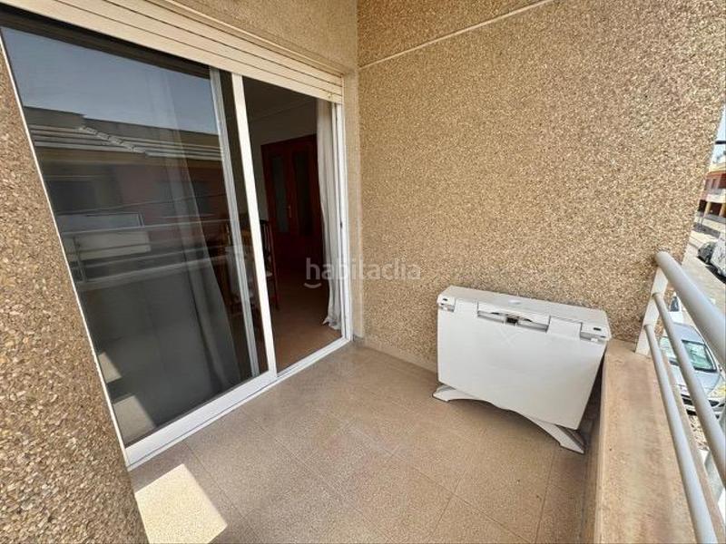 Foto cc7224b5-4877-4579-9cc5-54e76eba9577. Piso en carril iz desam 10 estupenda vivienda en los desamparados toda exterior, amueblada, con balcon para una mesa amplia... visitelo sin compromiso! en Orihuela