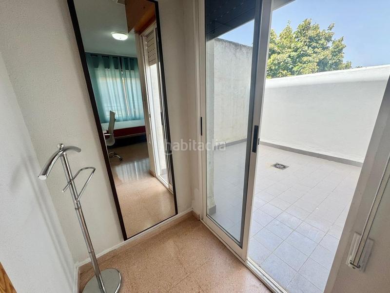 Foto cf43d26d-8475-449e-9364-ebfc86ef52fa. Piso en carril iz desam 10 estupenda vivienda en los desamparados toda exterior, amueblada, con balcon para una mesa amplia... visitelo sin compromiso! en Orihuela