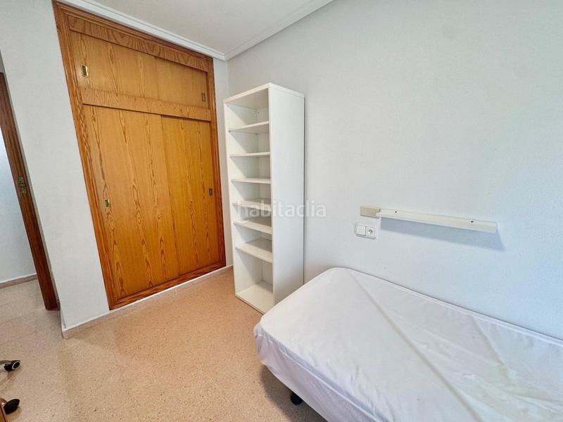 Foto f39239dd-9317-4b71-ab9c-f24f595cc55d. Piso en carril iz desam 10 estupenda vivienda en los desamparados toda exterior, amueblada, con balcon para una mesa amplia... visitelo sin compromiso! en Orihuela