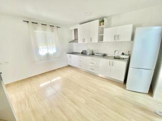 Alquiler Casa  Calle parroquia-mza. Magnífica casa en la matanza con amplio patio y terreno, cerca d
