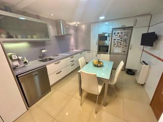 Location Appartement à Calle obispo rocamora 1. Se alquila maravilloso piso en orihuela con balon cerrado, 3 dor