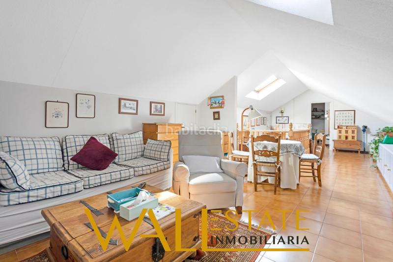 Foto 40f6b702-2b58-4faa-9018-6ed4623d7aeb. Casa adossada amb calefacció aparcament piscina a Madrid