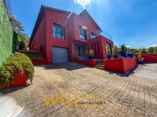 Xalet a El Clavín-Valdeluz. Impresionante chalet en una de las mejores urbanizaciones de gua