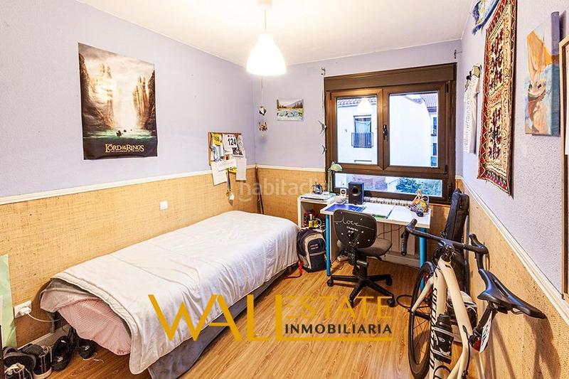 Foto 4e3f1b6f-401c-4dde-8379-b3ec70a56826. Etagenwohnung mit heizung parking pool in Tres Olivos-Valverde Madrid