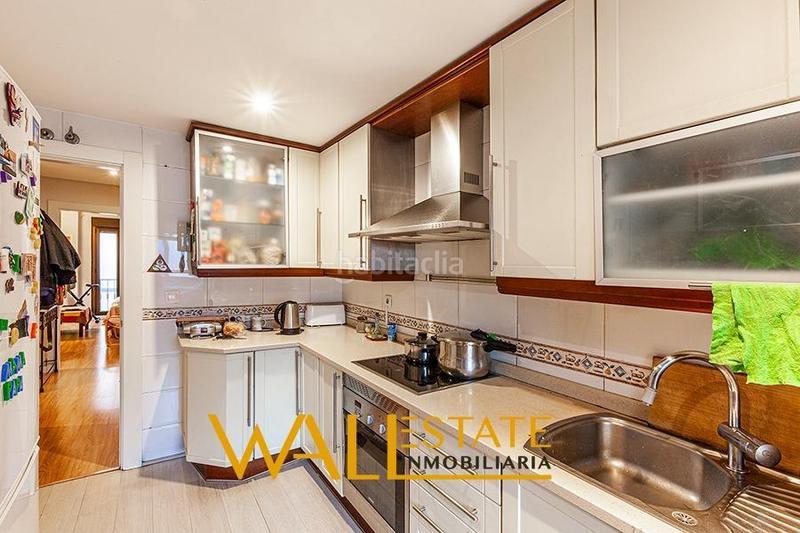 Foto c0ab03dc-b00b-4de0-bc39-f304e9568fbc. Etagenwohnung mit heizung parking pool in Tres Olivos-Valverde Madrid