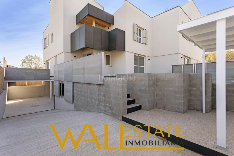 Foto 2c369e5b-857f-4743-9d52-54e984820802. Xalet amb aparcament a Salvador Madrid