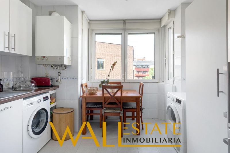 Foto 136736f4-1975-4c6e-8985-a9b416b75a3f. Pis amb calefacció aparcament piscina a San Pascual Madrid