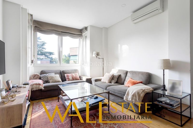 Foto af8b7435-01bd-43b2-b12e-14ce7981fbfe. Pis amb calefacció aparcament piscina a San Pascual Madrid