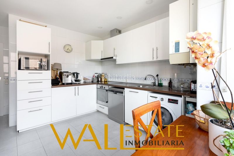 Foto b1e30532-1ede-4499-8960-a362caac4624. Pis amb calefacció aparcament piscina a San Pascual Madrid