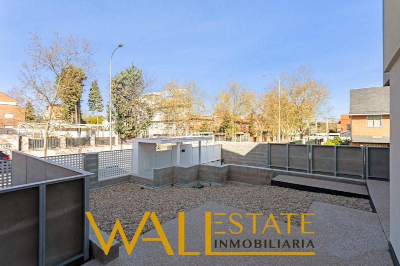 Foto 05c72c63-6253-4d95-a685-d1ed0a895078. Casa adossada amb calefacció aparcament a Canillejas Madrid