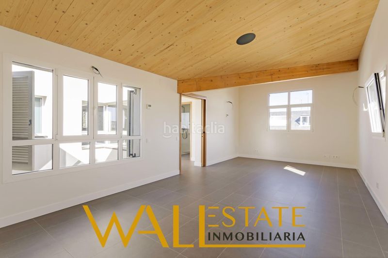 Foto 0a5fa701-10ce-4710-a4ce-76aea80df708. Casa adossada amb calefacció aparcament a Canillejas Madrid