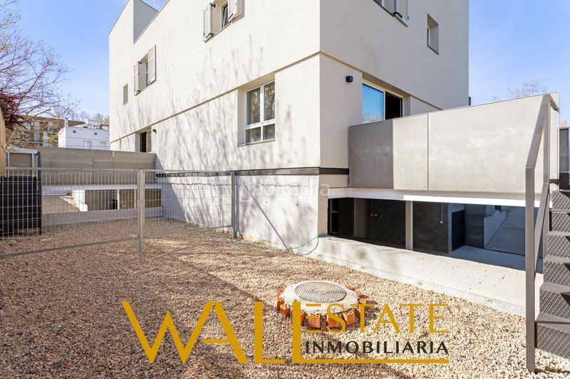 Foto d3722e7f-66a0-4f48-a3a2-d40db0df1fe3. Casa adossada amb calefacció aparcament a Canillejas Madrid