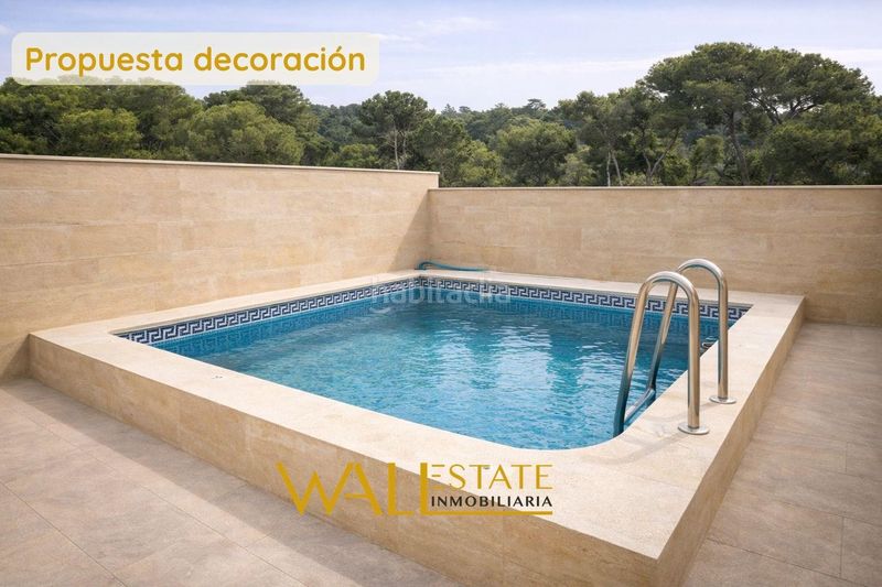 Foto 514da35d-a973-4ce1-8cbc-934aa0f8b1be. Casa aparellada amb calefacció aparcament piscina a Madrid