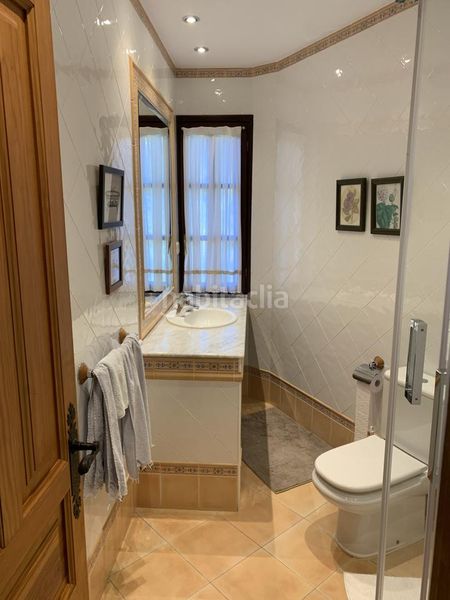 Foto 05e9c296-c641-4c8f-a7c4-4e3fd52ecd98. Casa amb aparcament a Arnuero