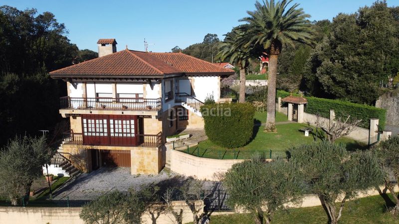 Foto e36751d5-fd4d-4f11-8107-5561d7a1bf1a. Casa amb aparcament a Arnuero
