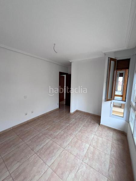 Foto 3e9185b2-87f9-411e-a86c-72740896d261. Flat with parking in Tregadín Noja