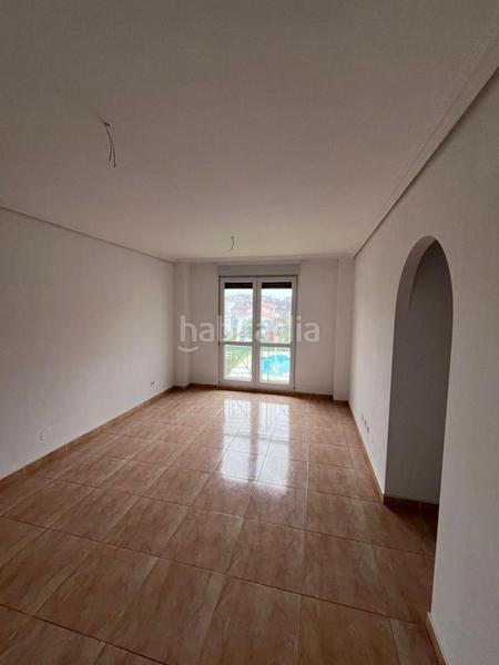 Foto 7f4afb4b-aebf-4135-90df-44e5b68bca46. Flat with parking in Tregadín Noja