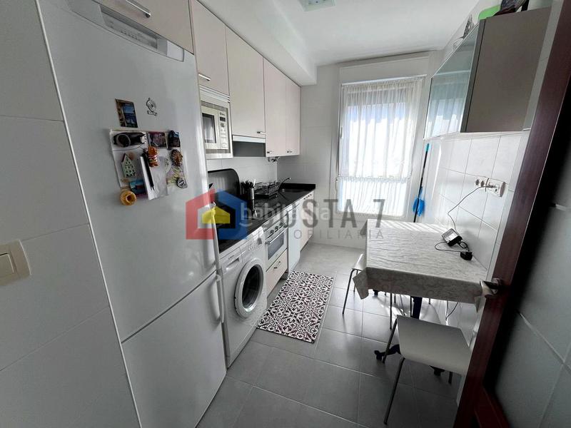 Foto 41cd0a39-aa69-4604-9d86-8eca7f84b6ce. Etagenwohnung mit parking pool in Helgueras Noja