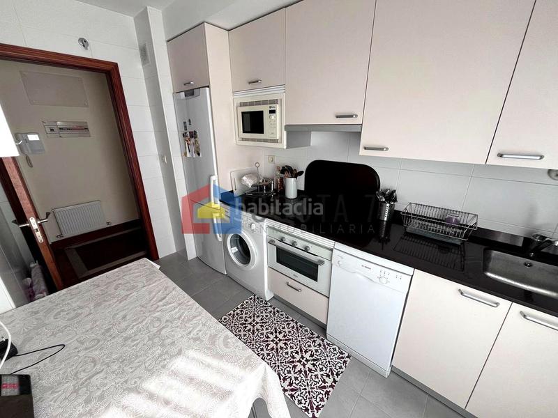 Foto 50727602-b117-4e27-b5a5-b18305157657. Etagenwohnung mit parking pool in Helgueras Noja