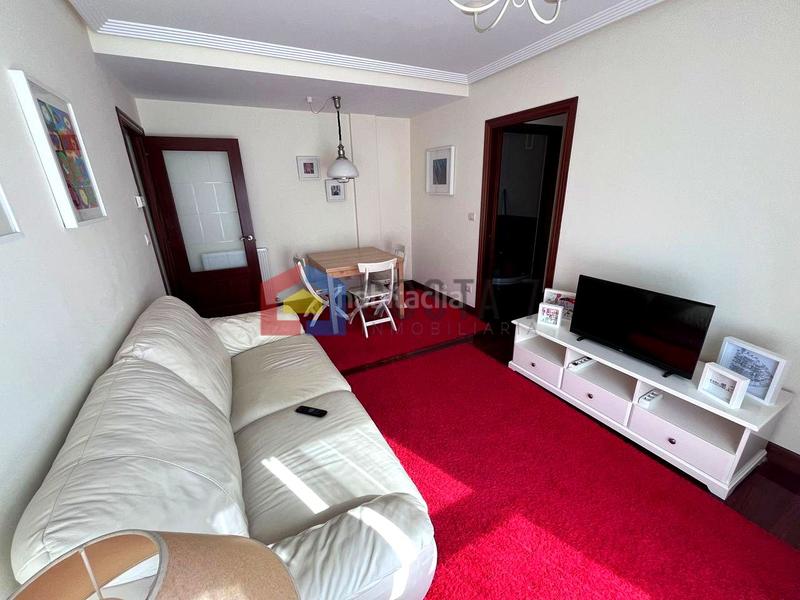 Foto b9d62f77-b7e7-4a76-b623-237877b7f785. Etagenwohnung mit parking pool in Helgueras Noja