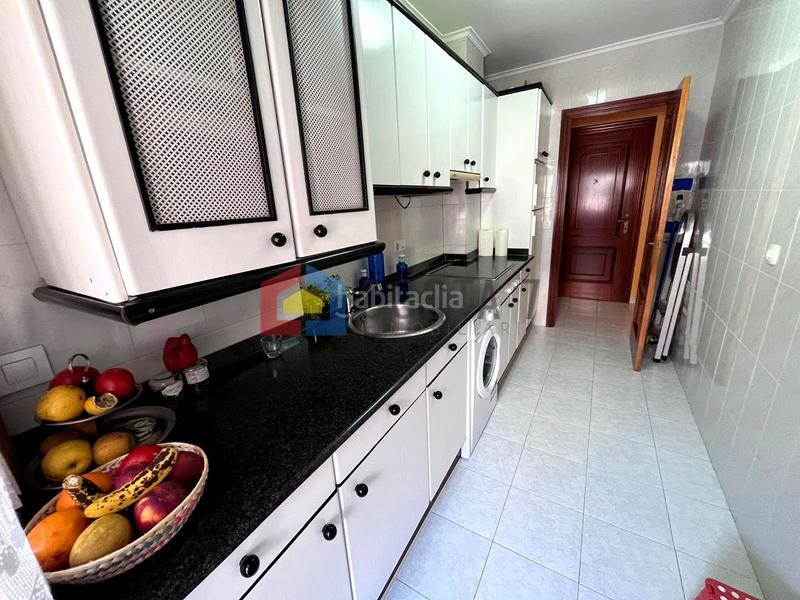 Foto 23552d61-8458-4ab7-b242-dc52855f04ee. Appartement avec parking piscine dans Tregadín Noja