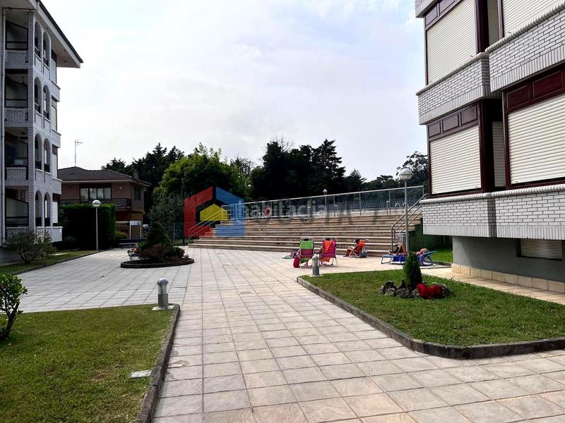 Foto 2550cd05-9310-4720-b8d8-83d194b1c23b. Appartement avec parking piscine dans Tregadín Noja