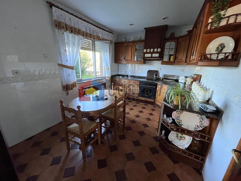 Foto 4402c2a4-a1da-4cf9-9793-05b359c118f8. House with parking in Cuchía Miengo