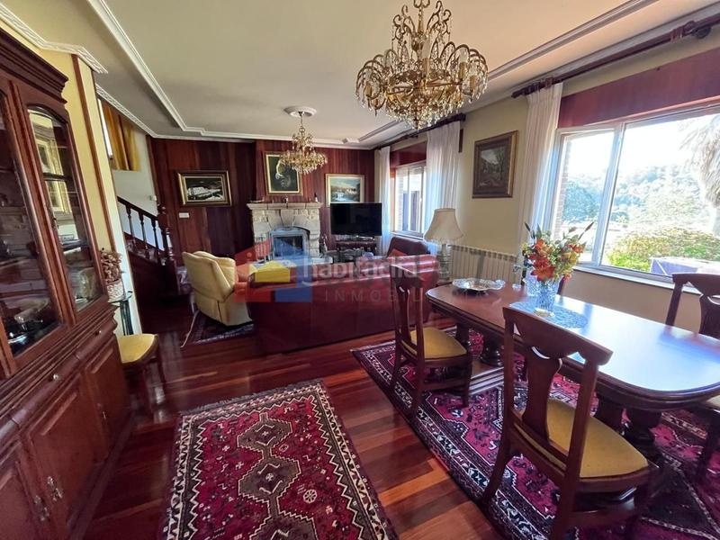 Foto 826350d1-5c2a-4c42-bc6e-ed6370d64895. House with parking in Cuchía Miengo