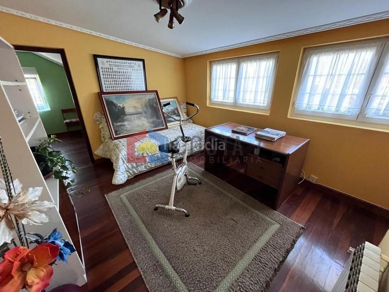 Foto 85ce24b3-b534-4b1a-81e6-4432ed8455b2. House with parking in Cuchía Miengo